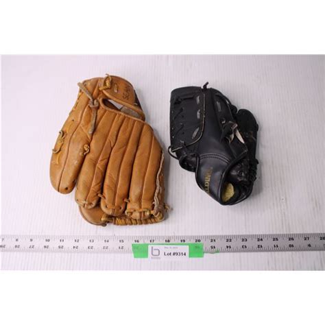 (2) Leather Baseball Gloves - Bodnarus Auctioneering