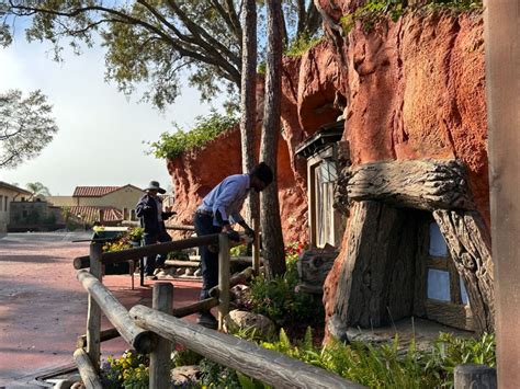 PHOTOS Crews Removing Grass From Splash Mountain Cliffs For Retheme As