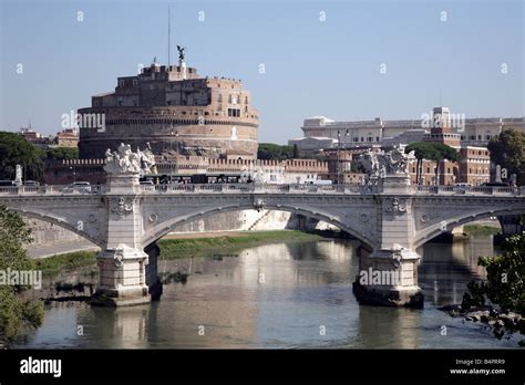 Castel Sant Angelo And Ponte Bridge Vittorio Emanuelle Stock Photo Alamy