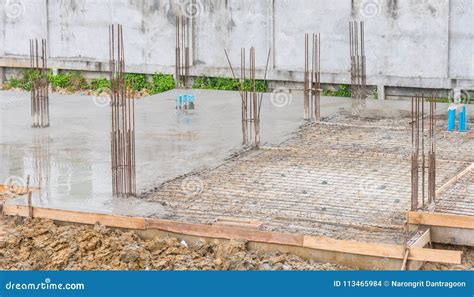 Basement Building Under Construction . Stock Photo - Image of construction, column: 113465984