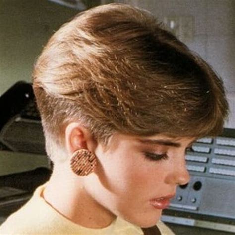 Dorothy Hamill Wedge Haircut - Best Haircut 2020