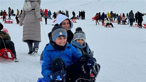 Bir dönem terörle anılıyordu Hakkari deki kayak merkezinde yarıyıl