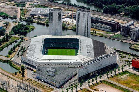 Luchtfoto Hitachi Capital Mobility Stadion voetbalstadion FC Groningen ...