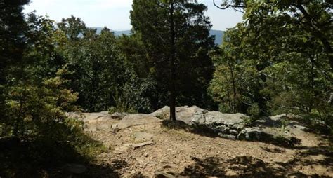 The South Plateau Loop Trail In Alabama Is One Of The Most Scenic