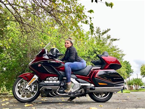 Testei A Honda Gl Gold Wing Tour Acelerada Adventure E Lifestyle