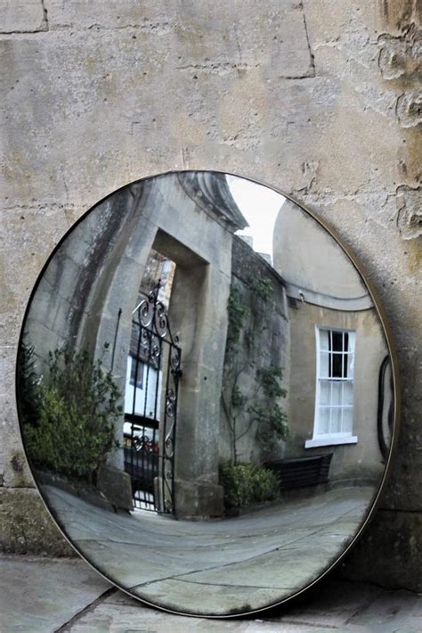 Convex Mirror