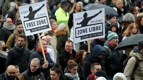 Miles De Personas Toman Las Calles De Bruselas Contra El Pasaporte Covid