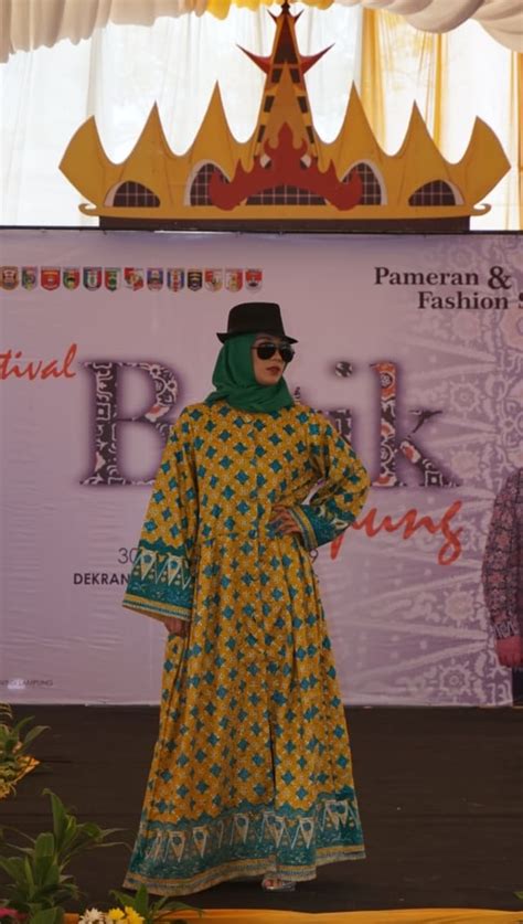 Peringati Hari Batik Dekranasda Gelar Festival Batik Lampung 2019