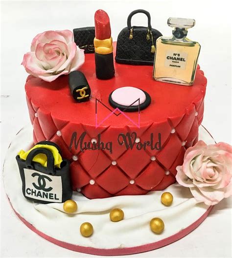 Fashionista Cake Decorated Cake By Mushqworld Cakesdecor