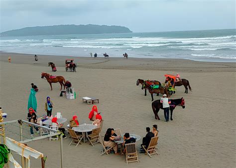 Pantai Pangandaran Merupakan Wisata Tepi Laut Yang Berada Di Daerah