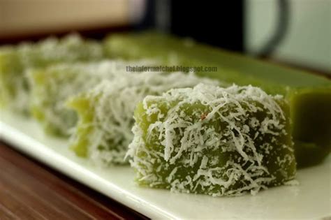 The Informal Chef: Kuih Kaswi Pandan/ Kuih Kosui Pandan 香兰卡穗糕 Chinese ...