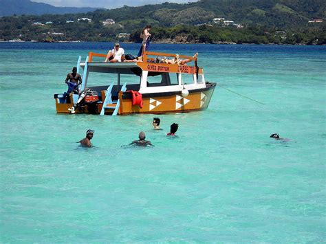 Buccoo Reef Glass Bottom Boat Tour – Island Experiences – Trinidad and ...