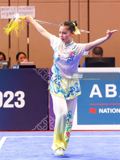 Tan chảy trước vẻ đẹp của hot girl wushu Việt Nam lần đầu dự SEA Games