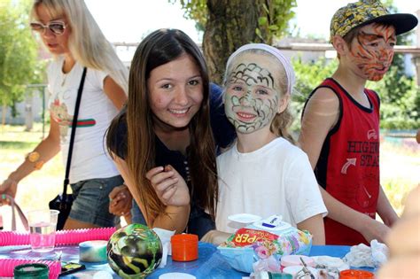 Orphans In Ukraine – Happy birthday, Tanya! – С днём рождения, Таня!