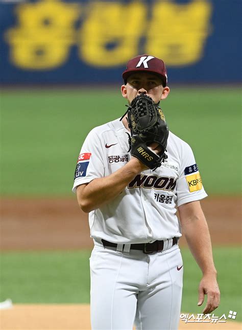 불펜 6명 투입로하스 5타점두산 키움 8 6 제압→주중 3연전 싹쓸이 나무뉴스