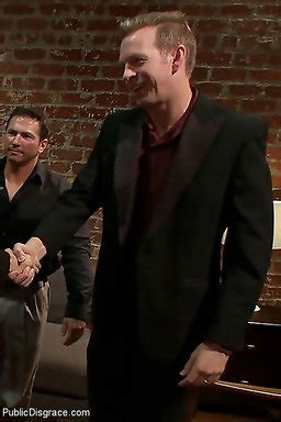 Amateur Model Disgraced At The Armory HQBDSM