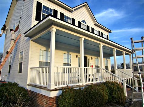 Hibiscus House: What is a Farmhouse?