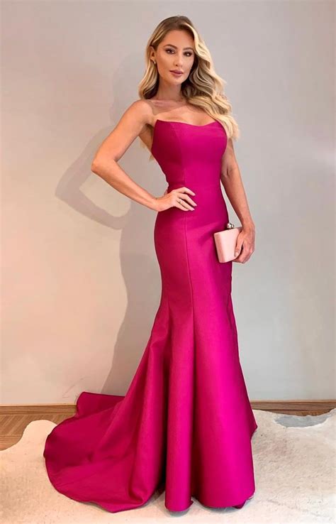 Vestido fúcsia e pink 100 modelos longos para madrinhas de casamento e