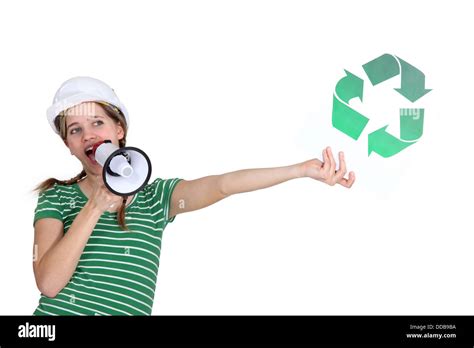 Mujer promover el reciclaje Fotografía de stock Alamy