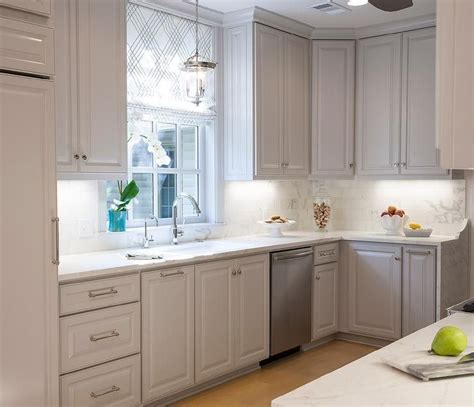 Kitchen Cabinets Shaker Vs Raised Panel Anipinan Kitchen