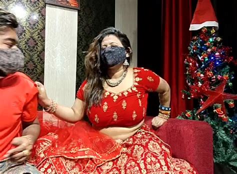 Indian Lisa Nude Stripping On Cam For Online Porn Movie Show AmateurClub