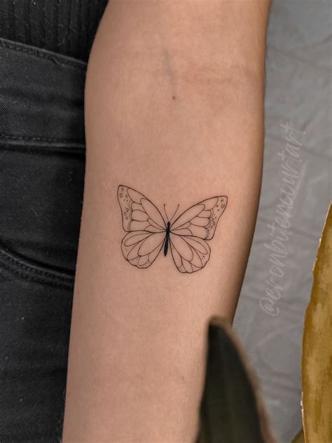 Tatuagem De Borboleta Delicada E Minimalista Butterfly Tattoos For