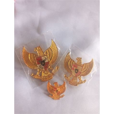 Jual PIN LAMBANG GARUDA UNTUK PRAMUKA MURAH | Shopee Indonesia