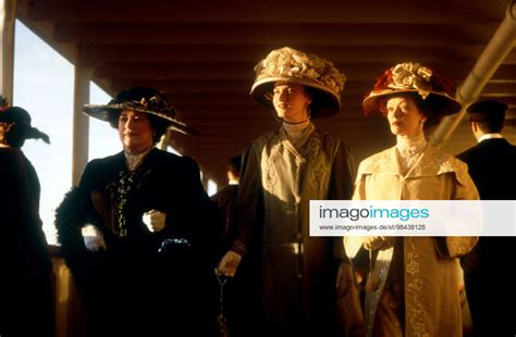 Titanic Kathy Bates Fotos | IMAGO