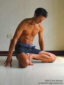 Marichyasana B