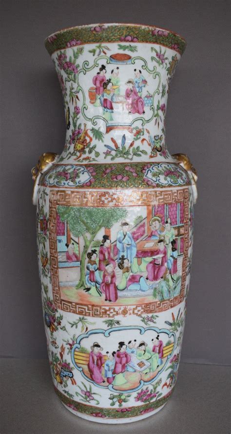 Proantic Chine Vase En Porcelaine Polychrome Xix Eme Siecle