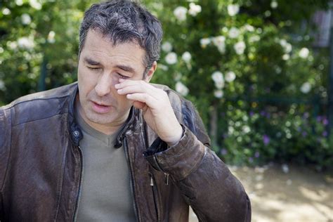 Аллергический конъюнктивит: признаки и лечение | MedAboutMe