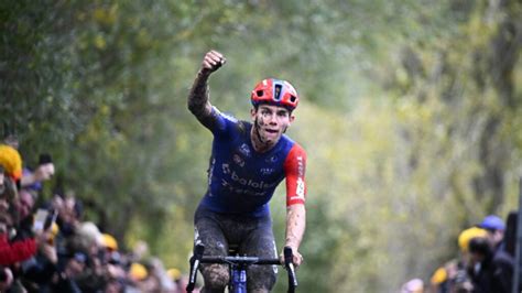 Triomphe De Thibau Nys Au Cross Du Koppenberg Une Victoire