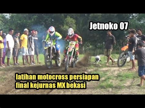 Latihan Persiapan Grand Final Kejurnas Motocross Bekasi Di Sirkuit