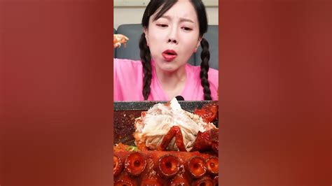 [mukbang Asmr] Giant Octopus Leg 🐙 Lobster Spicy Seafood Stir Fried