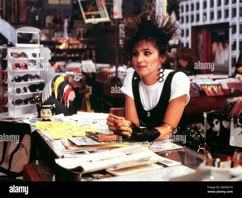 Annie Potts In Pretty In Pink 1986 Directed By Howard Deutch Credit Paramount Pictures