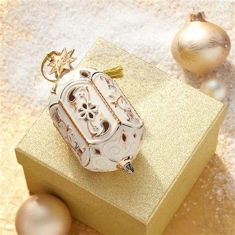 Lenox's Christmas Shop Is Here, and We Want Everything