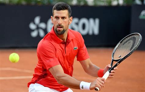 Novak Djokovic Recibe Golpe Fortuito En Masters De Roma