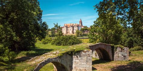 Prieuré de Pommiers Loire Story