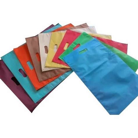 White D Cut Non Woven Bags At Rs 115 Kg In Azamgarh Id 22134728091