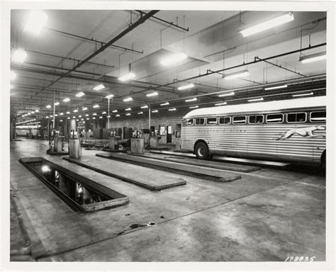 The Largest Single Bus Garage in the United States - Detroit Area Art Deco Society