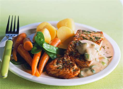 Zalm Met Dillesaus Recept Allerhande Albert Heijn