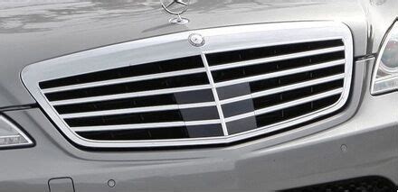 Mercedes Benz W221 S Class Genuine Front Grille Assembly NEW Distronic