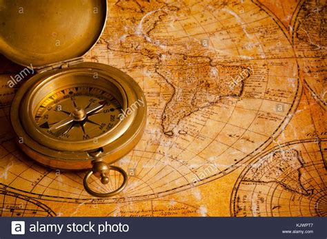 Old Map Brass Compass Stockfotos Old Map Brass Compass Bilder Alamy