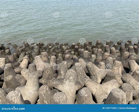 Tetrapods Coastal Erosion Prevention Mumbai Skyline Stock Image