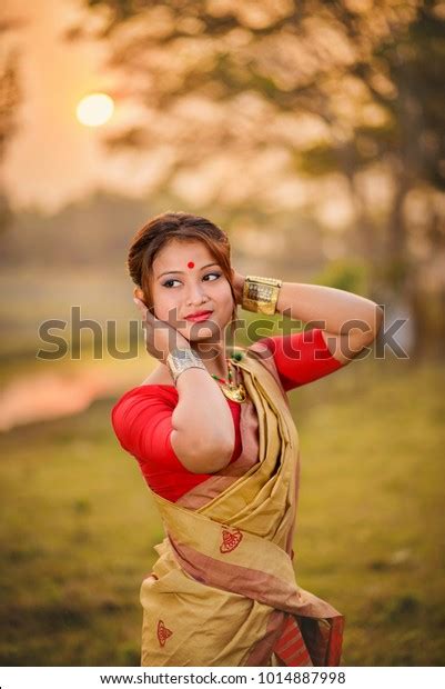 Bihu Indian Traditional Dress Of Assam With Cultural Bihu Dance By Assamese Vector Illustration