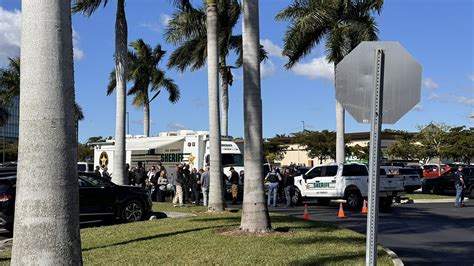 Florida Swat Sniper Killed Bank Hostage Taker Armed With A Knife Sheriff Nbc 6 South Florida