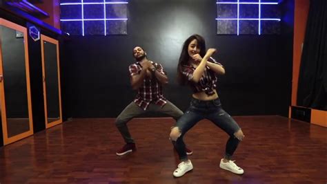 Chalti Hai Kya 9 Se 12 Melvin Louis Ft Sandeepa Dhar Judwaa 2 Tan Tana Tan Youtube