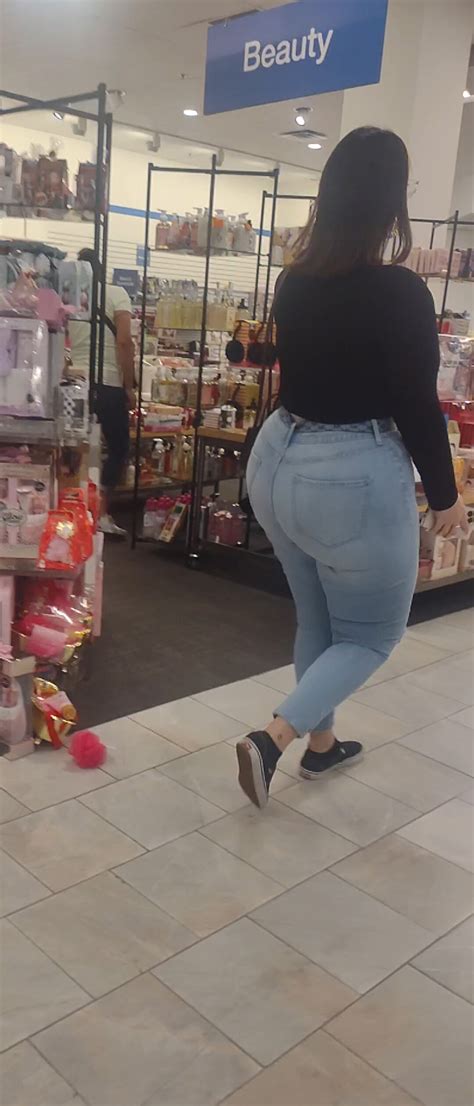 Stupid Thick Latina Fills Jeans Tight Jeans Forum