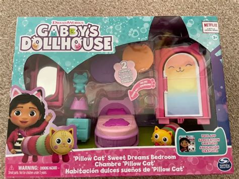 New Gabbys Dollhouse Sweet Dreams Bedroom With Pillow Cat Figure