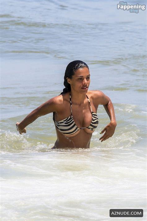 Tina Kunakey Sexy Shows Off Her Sensual Figure Wearing A Hot Bikini At The Beach In Rio De